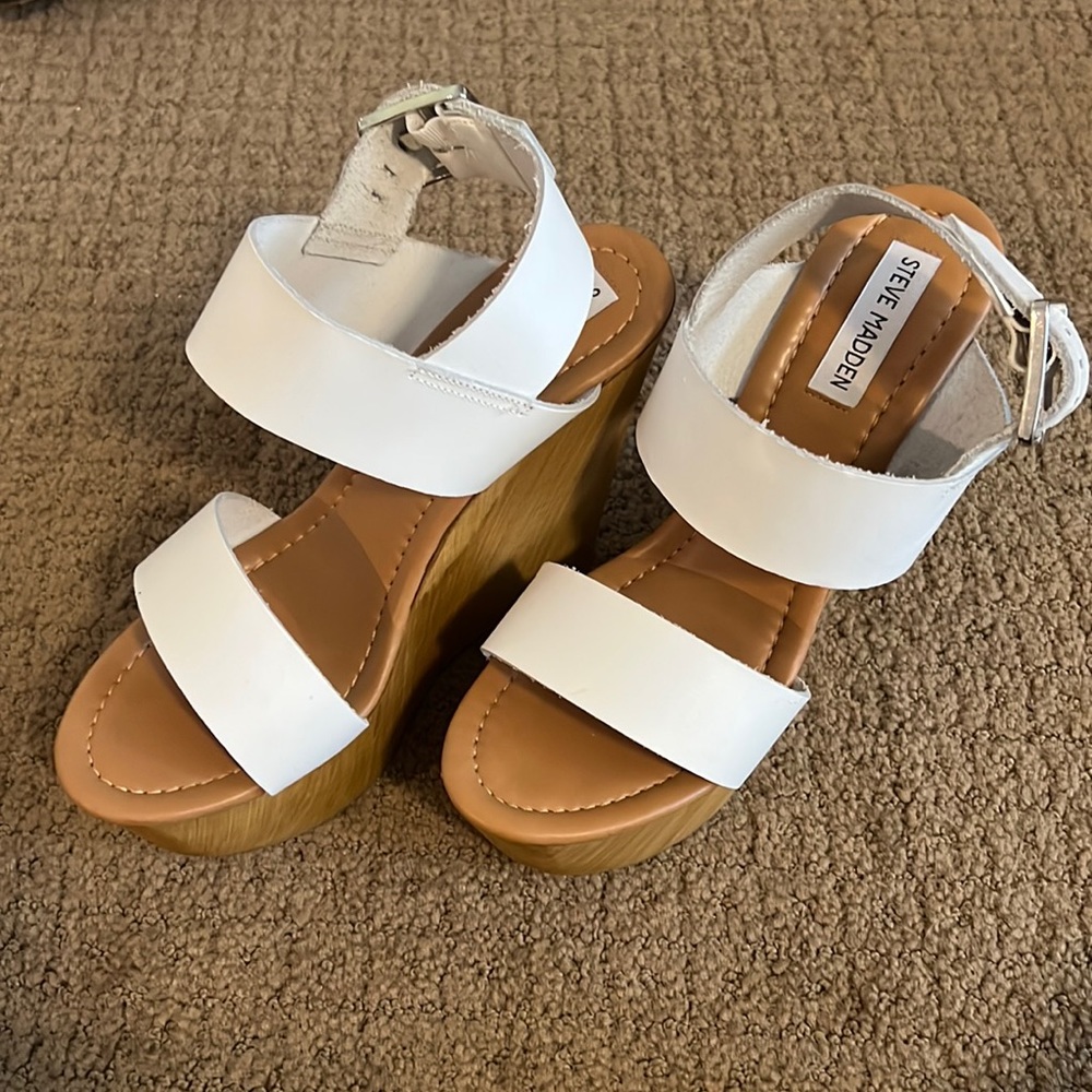 White Steve Madden Wedges size 10.